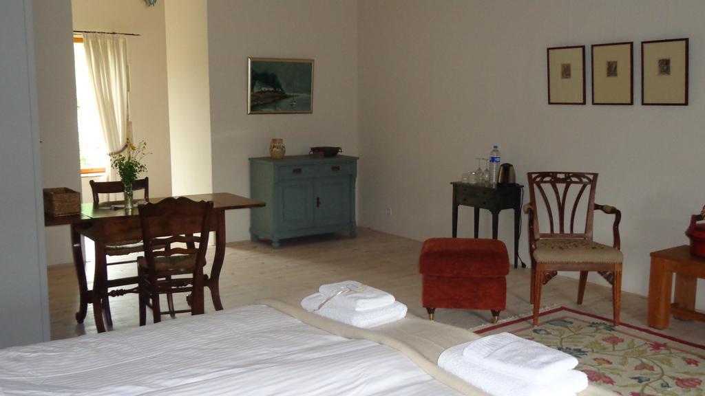 Maison Frankrijk Couloutre Pokoj fotografie