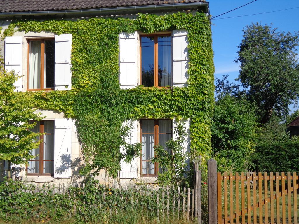 Maison Frankrijk Couloutre Pokoj fotografie